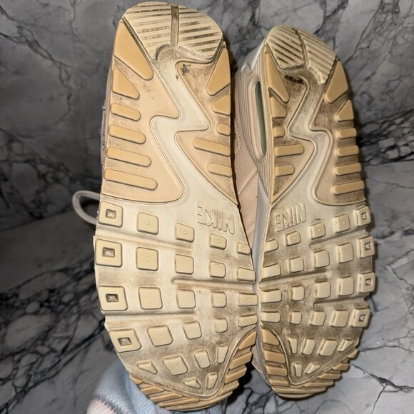 Nike Air Max 90 "Mama" White/Beige/Light Pink DZ5194-001 Women Size 9 - Picture 6 of 9